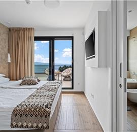 5 bedroom beachfront villa with heated pool near Omis, sleeps 9